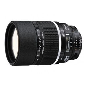 尼康 AF DC 135mm f/2D 自动对焦镜头