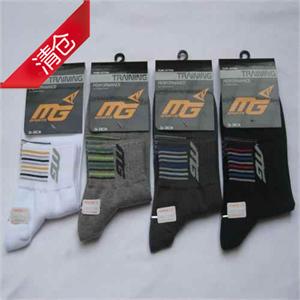 【当当自营】MG 3双装 男子户外运动棉袜 MG-1023 黑.白.灰 26-28