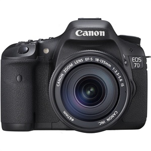  佳能7D EOS 7D +18-135套机+8G卡+原装电池+摄影包+读卡器+膜
