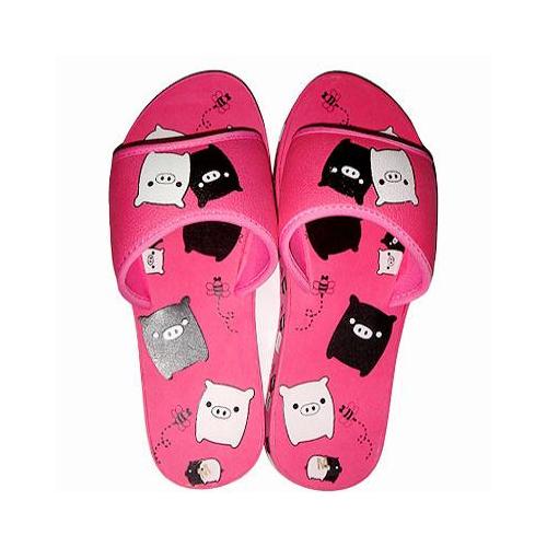 可爱卡通黑白猪拖鞋(红色)